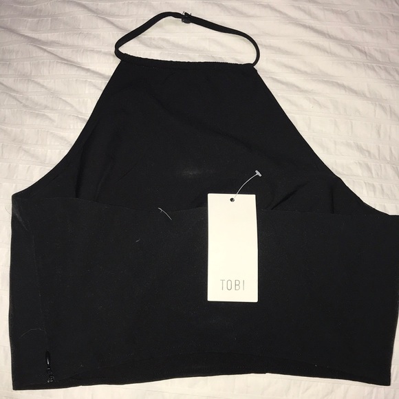 Tobi’s Cropped Open Back Halter Tank Top - Picture 2 of 3
